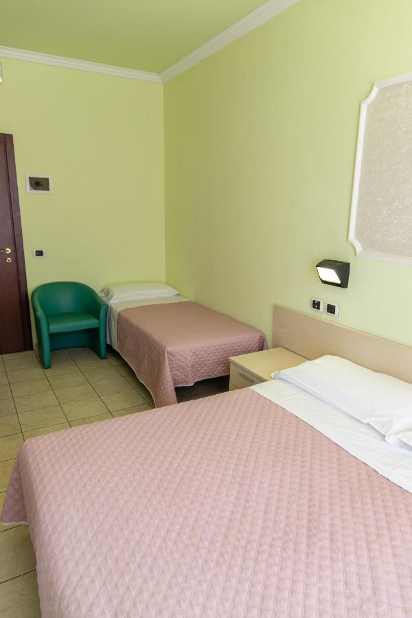 Hotel Liana Rimini Dış mekan fotoğraf