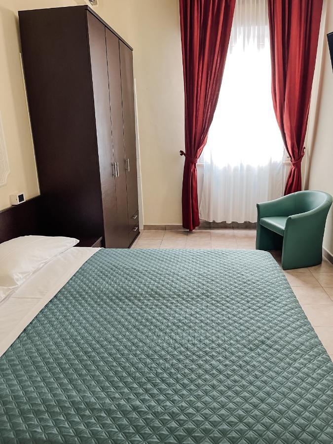Hotel Liana Rimini Dış mekan fotoğraf