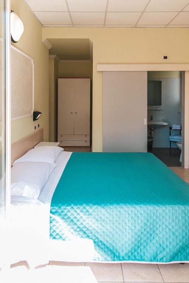 Hotel Liana Rimini Dış mekan fotoğraf